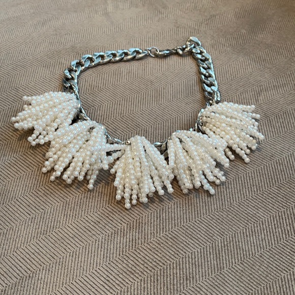 NWOT Banana Republic statement necklace - Picture 1 of 1